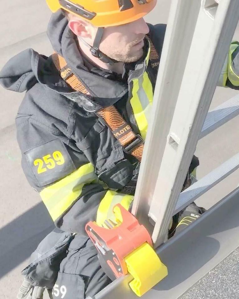 Leitersicherung, Leiterkopf-Sicherung, Dachrinnenhalter f. Leiter in Bad Honnef