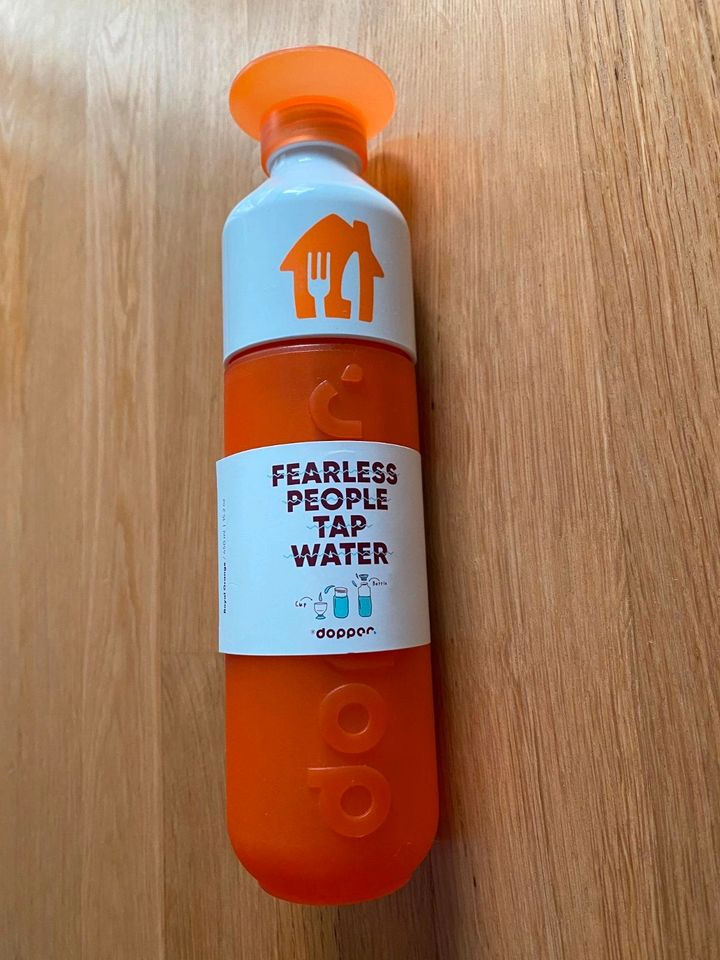 Dopper orange nachhaltige Wasserflasche - neu in Berlin