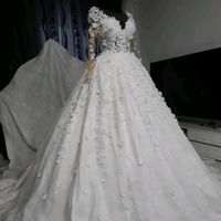 Brautkleid mit 3D BLUMEN München - Moosach Vorschau