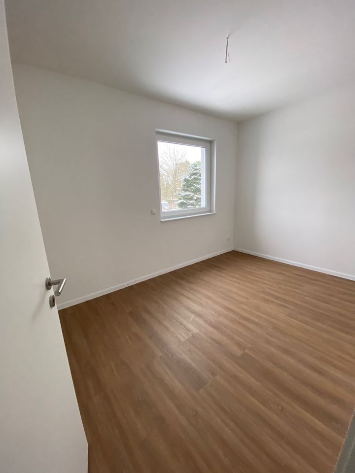 2 Raumwohnung im EG mit Terrasse in Falkensee in Falkensee