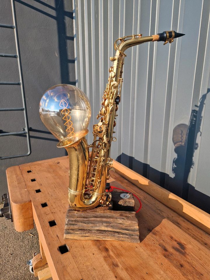 Alt / Alto Saxophon Lampe Stehlampe in Dörentrup