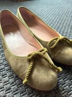 Wunderschöne Ballerinas Bariello samtgrün Düsseldorf - Oberkassel Vorschau
