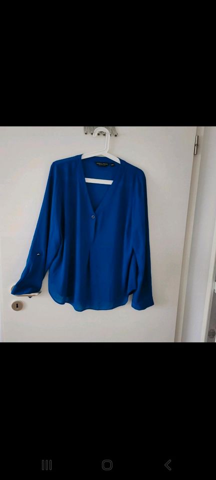 Dorothy Perkins dunkelblaue Bluse mit steinen in Nürnberg (Mittelfr)