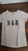 Kanzlei T-Shirt bunt Ananas Gr 104 3€ Hessen - Hüttenberg Vorschau