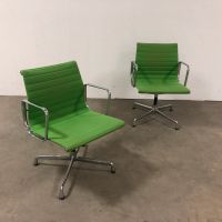 1x Vitra EA 108 Besucherstuhl Hopsak grün Charles Eames. Köln - Lindenthal Vorschau