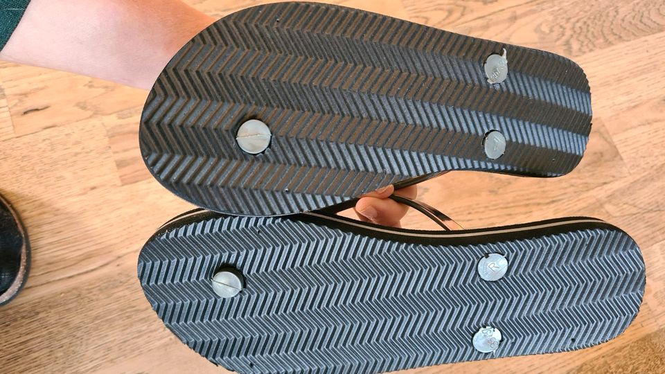 Neu Flip Flops Zehentrenner Esprit Gr. 36/37 in Schwalmtal