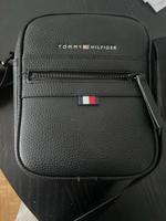 Tommy Hilfiger Bauchtasche Kr. Passau - Passau Vorschau