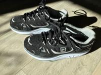FILA Sneakers Laufschuhe Sportschuhe aus Haushaltsauflösung Baden-Württemberg - Steinen Vorschau