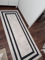 Langer beige schwarzer teppich schlicht flur wohnzimmer Mitte - Wedding Vorschau