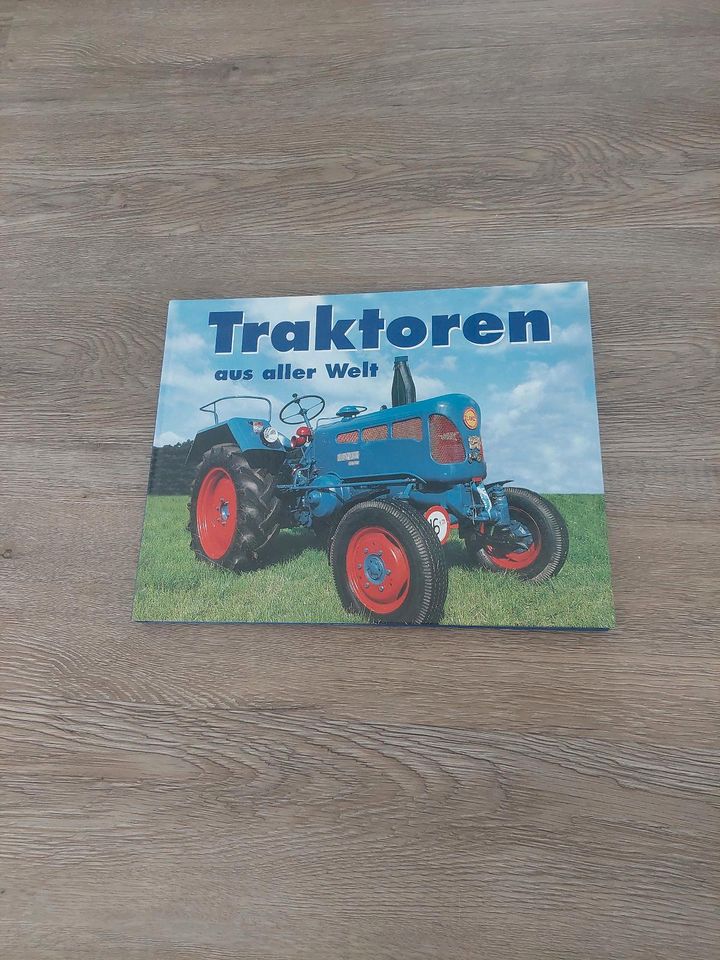 Buch Traktoren aus aller Welt in Westerstede