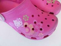 Crocs 12 13 = Gr. 29 - 31 Pink mit Hello Kitty Nordrhein-Westfalen - Dülmen Vorschau