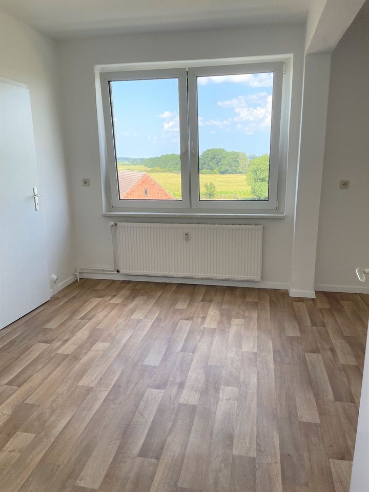 Galenbeck Renovierte 3 Zimmer Wohnung mit Einbauküche! in Schwichtenberg