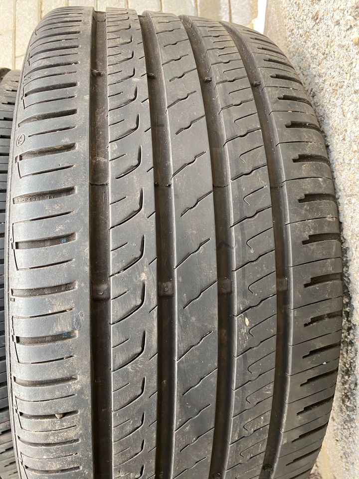 2 Sommerreifen Barum 245/35R19 93Y XL gebraucht 2020 in Marienberg