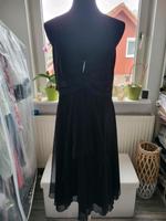 Schönes Bodyflirt Cocktail Kleid  Gr.40/42 Niedersachsen - Celle Vorschau