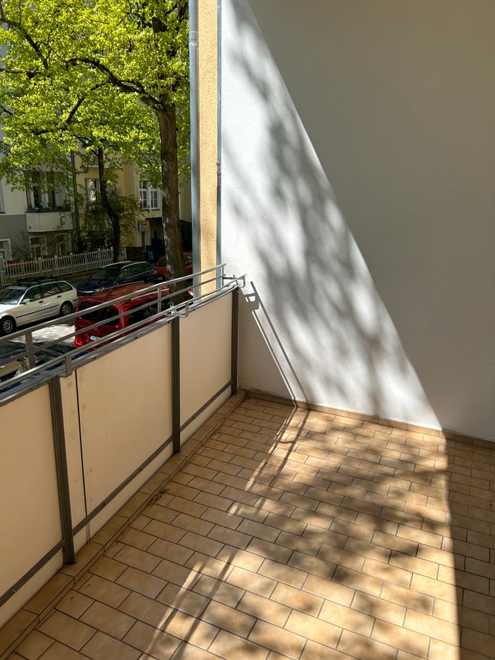 Eine Zwei-Zimmer-Wohnung in absoluter Toplage von Steglitz … in Berlin