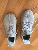 Yeeze Turnschuh Sneaker von Adidas Gr. 9 1/2, sehr guter Zustand Frankfurt am Main - Ginnheim Vorschau