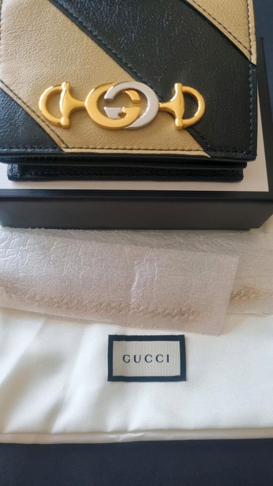 Gucci Portemonnaie mit Kette, mini Tasche, Geldbeutel, Geldbörse in Berlin