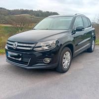 VW Tiguan Benzin EZ 4-2014 HU 4-2017 sehr geplfegt  Inz.-Tausch Niedersachsen - Polle Vorschau
