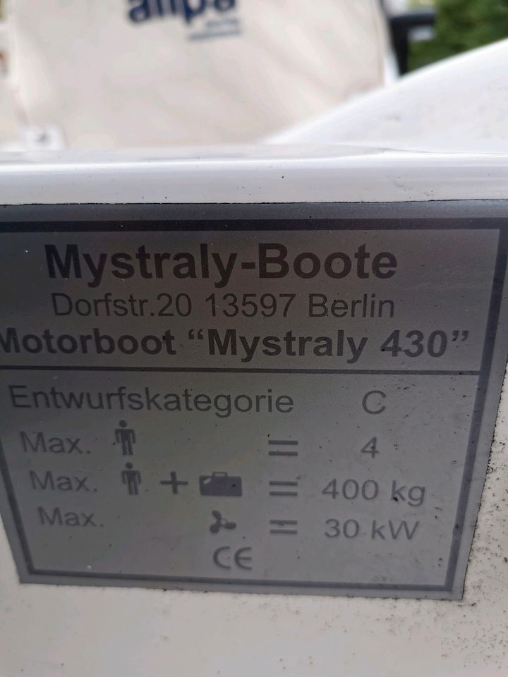 Konsolenboot Mystraly 4,30 in Bokensdorf
