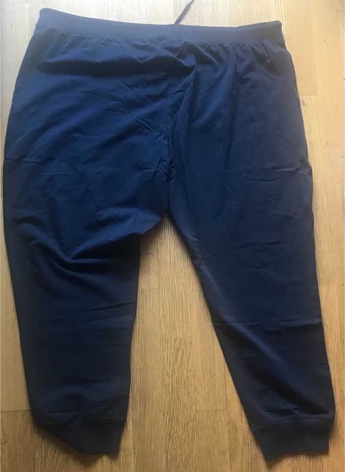 *** Champion Jogginghose 4XL NEU schwarz *** in Frankfurt am Main