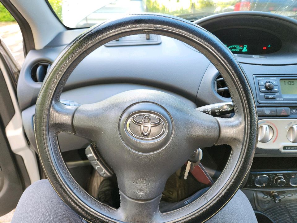 Toyota Yaris Bj. 2004 in Kirchheimbolanden