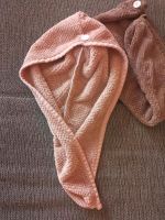 2 Turban Microfaser Haar Handtücher mit Knopf rosa und braun neu Nordrhein-Westfalen - Ratingen Vorschau