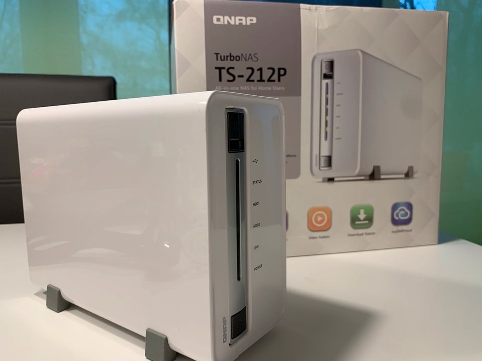 QNAP TurboNAS TS-212P 2-Bay NAS-System 2x 4TB HGST HDD, 1,6GHz in Hamburg