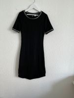 H&M Kleid Strickkleid schwarz Gr. 36 Hessen - Hochheim am Main Vorschau