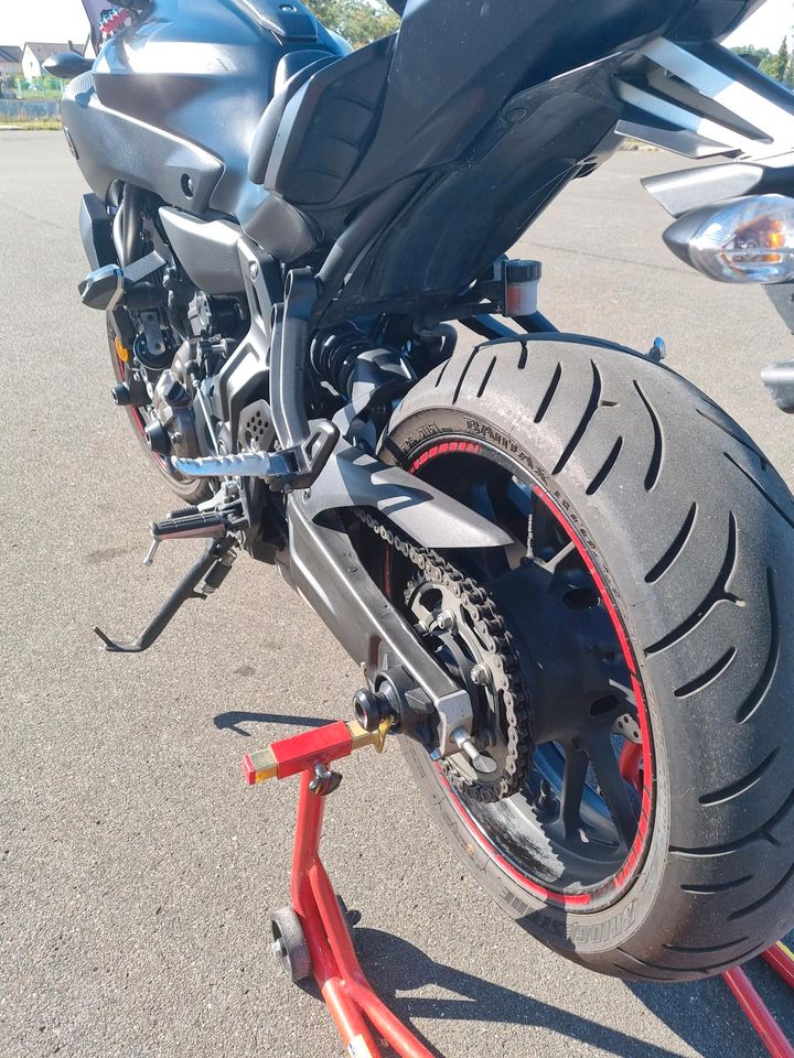 YAMAHA MT 07 in Großlangheim