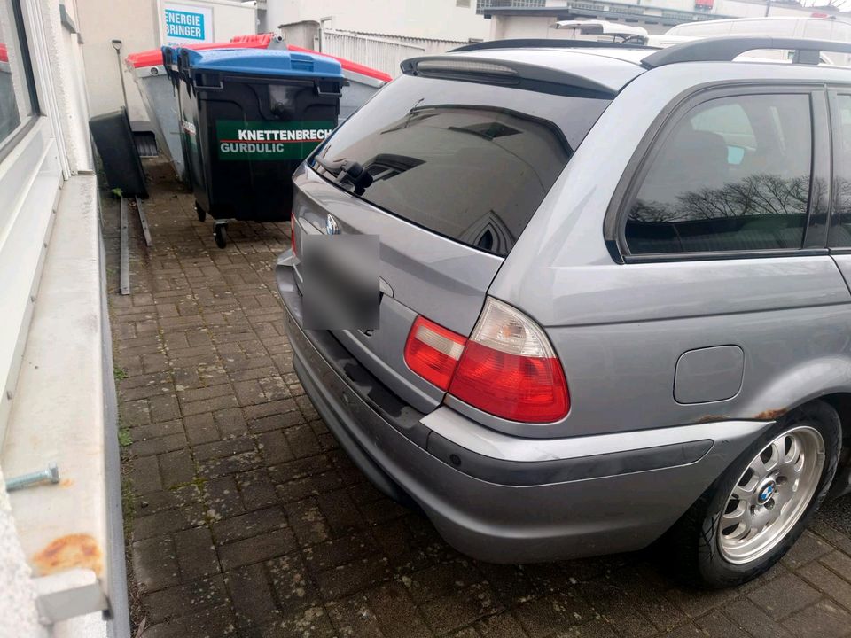 BMW 318i E46 Touring in Oberleichtersbach