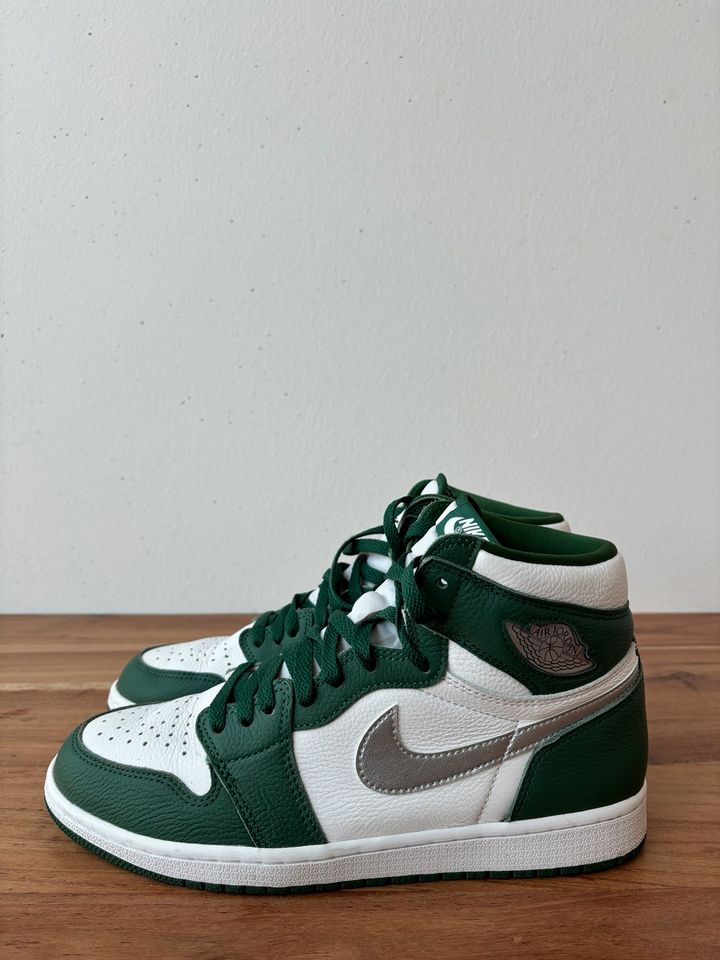 Nike Air Jordan 1 Retro High OG Gorge Green in München