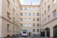 Historische Altbau-Wohnung inkl. Einbauküche, Gäste-WC, Kamin - Fantastische Lage in Berlin-Mitte! Berlin - Mitte Vorschau