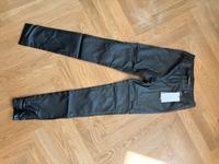 Hose Glanzleder-Optik Kaffe Schwarz Gr. 38 Friedrichshain-Kreuzberg - Friedrichshain Vorschau