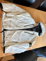 Verkaufe eine nagelneue Stone Island Jacke, Größe in XL. Hessen - Bad Nauheim Vorschau