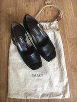 BALLY Sandalen Leder Gr. 37,5 Köln - Ehrenfeld Vorschau