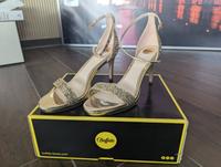 NEU, OVP und UNGETRAGEN Buffalo Stiletto „Maisie“, gold Nordrhein-Westfalen - Wülfrath Vorschau