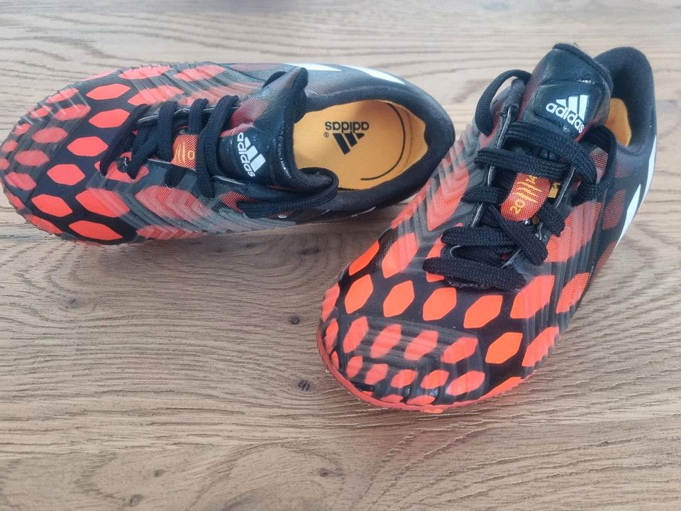 Adidas 28 Predator wie neu Fussballschuhe Fussball Schuhe in Menden