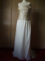 Brautkleid Gr.42 hochwertig, creme, reine Seide/nicht getragen Bayern - Bad Wiessee Vorschau