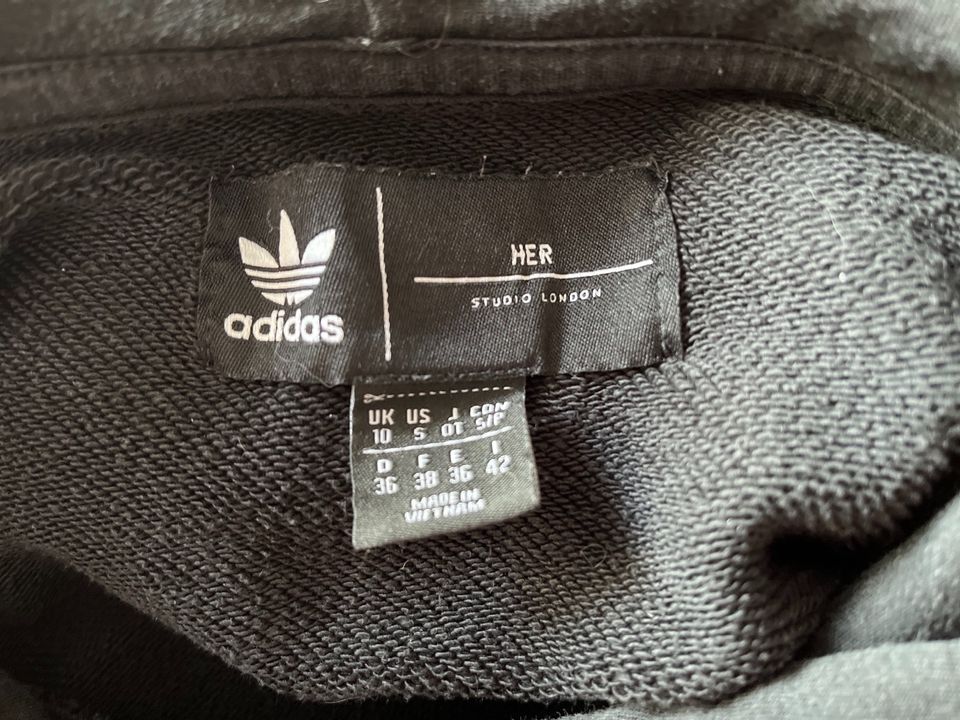 Adidas Kapuzenpulli gr.36 in Teningen