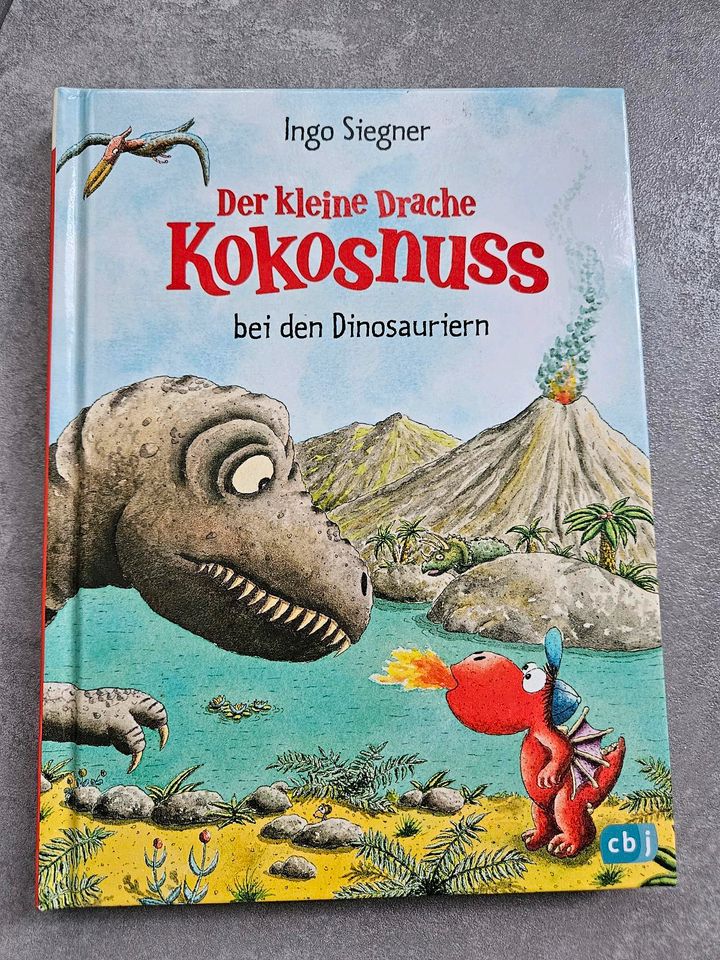 Kokosnuss - bei den Dinosauriern *wie neu* in Köln