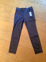 Satinhose, mattglänzend von Marc Cain, sehr schmal geschnitten. Hessen - Bad Homburg Vorschau
