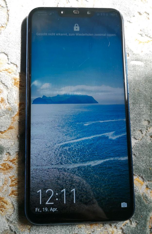 Handy Telefon Smartphone Huawei P Smart Plus in Warburg