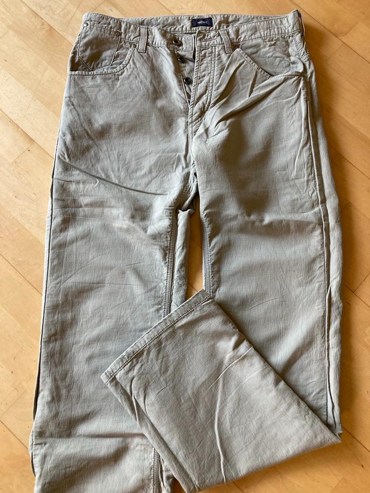 Mexx, Sommerhose, W33 L34, Knopfleiste, beige Sand, dünne Jeans in Euskirchen