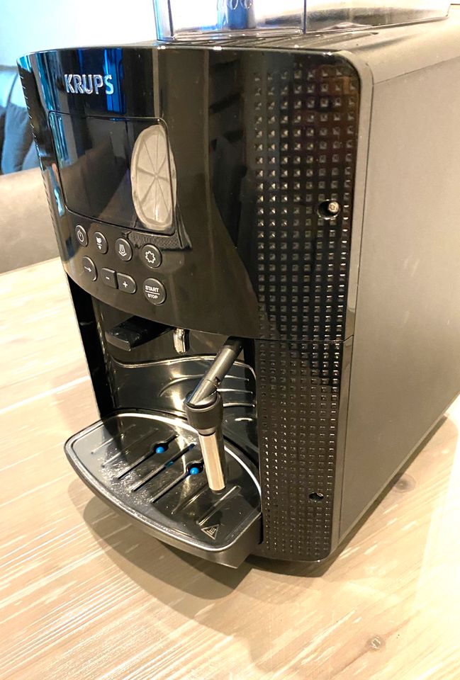 Krups Kaffeevollautomat EA 8150 - Kaffee-Vollautomat - schwarz in  Nordrhein-Westfalen - Krefeld | Kaffeemaschine & Espressomaschine gebraucht  kaufen | eBay Kleinanzeigen ist jetzt Kleinanzeigen