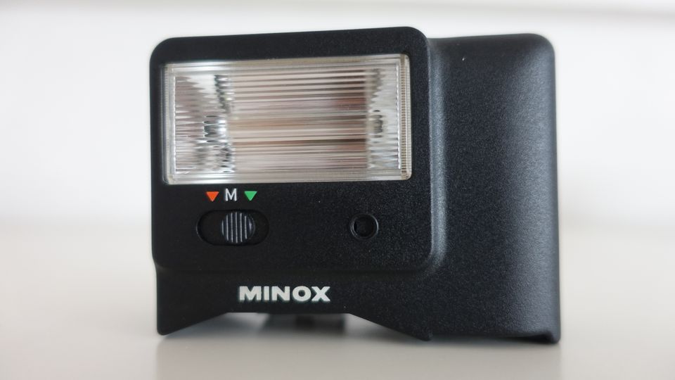 Minox Spezial-Computerblitzgerät in Stuttgart