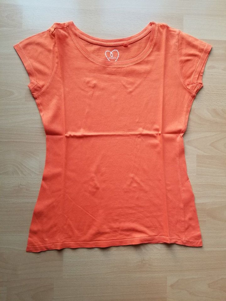 T-Shirt (C&A) "Basics" Größe M in Bremen