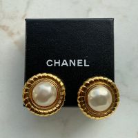 Chanel Ohrclip mit großer Perle, original Stuttgart - Untertürkheim Vorschau