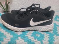 Ich verkaufe meine nike Revolution Schuhe Nordrhein-Westfalen - Dinslaken Vorschau