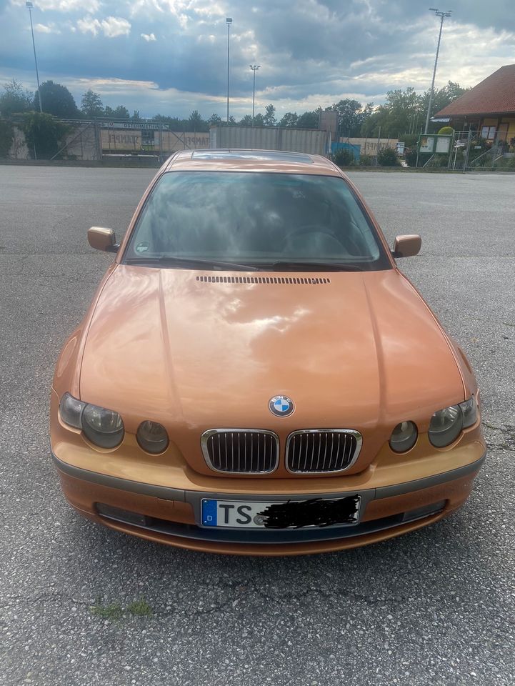 BMW e46 316Ti Compact mit Anhängerkupplung TÜV 08/25 in Fridolfing