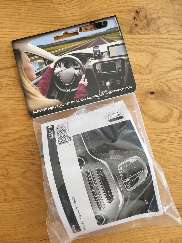 Handyhalterung für Mercedes Benz VKlasse in Sachsen-Anhalt